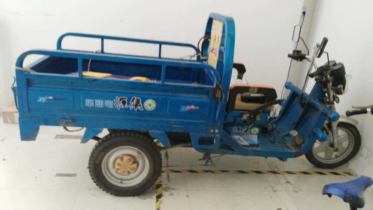 一个单车一个三轮车转让啦